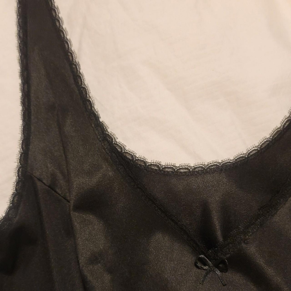 Vintage black silky v-neck cami tank top with lace detail, NWT